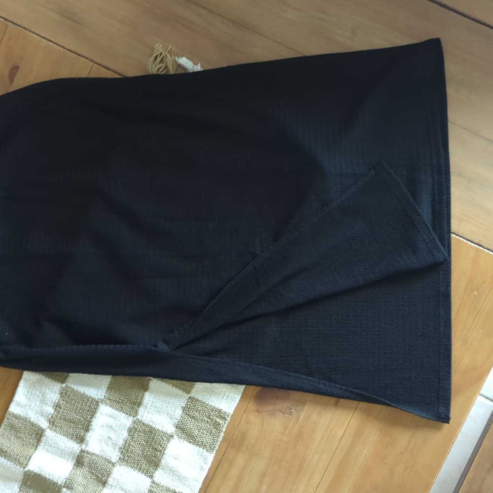 Black Shein Skirt - Picture 7 of 9